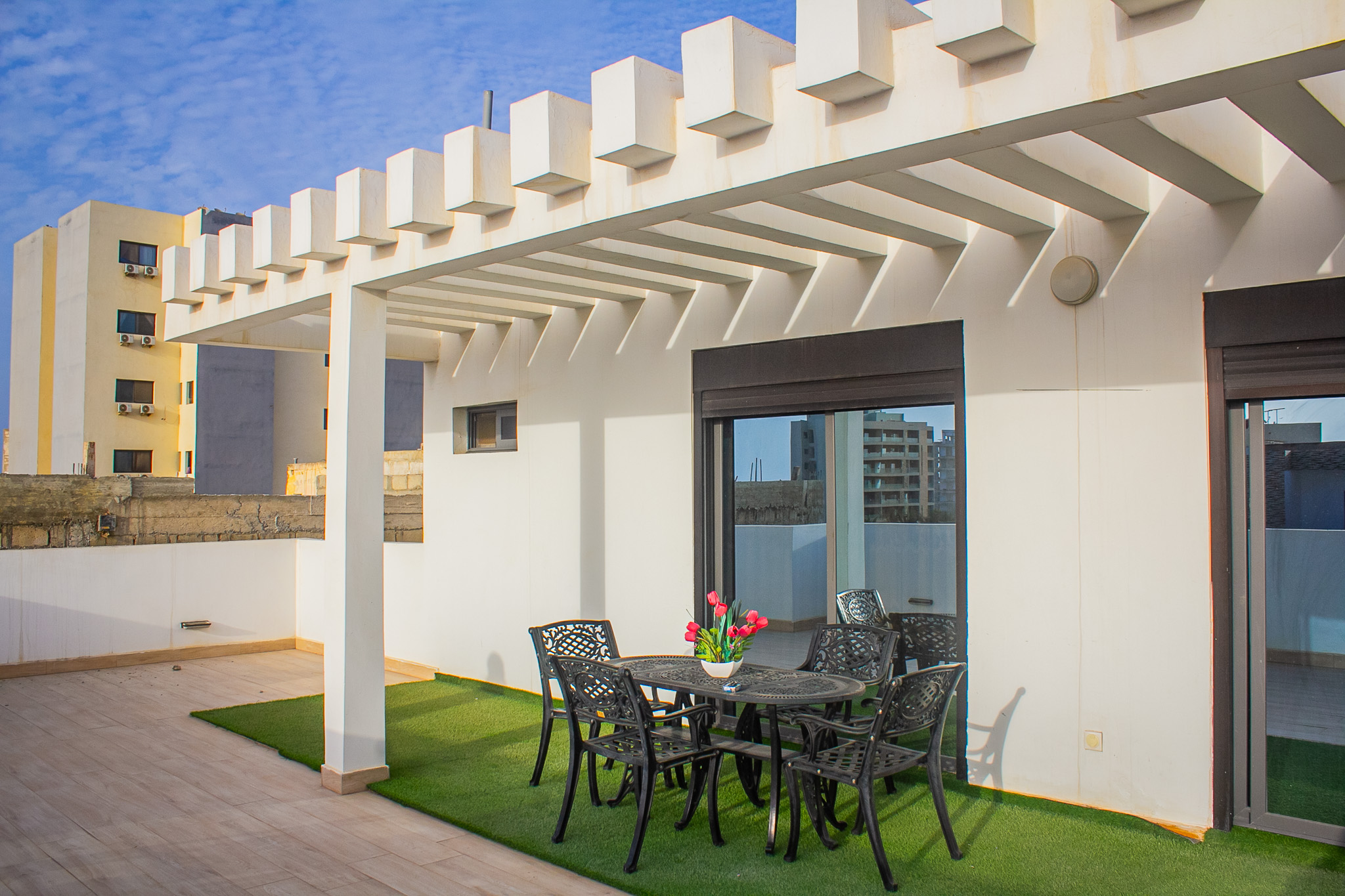 Eden Palace — Penthouse Salon